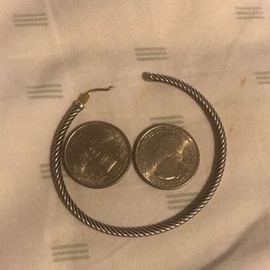 DY Single hoop earring